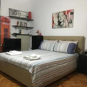 https://luminosa-stanza-in-appartamento-signorile.emilia-romagnahotels.net