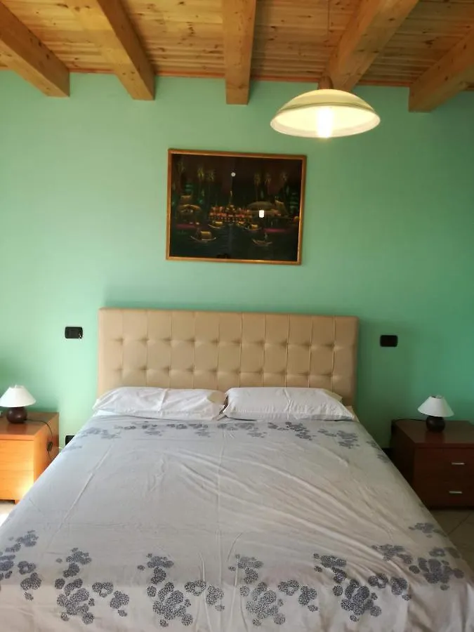 Bed and Breakfast casa tarcisio Faggeto Lario