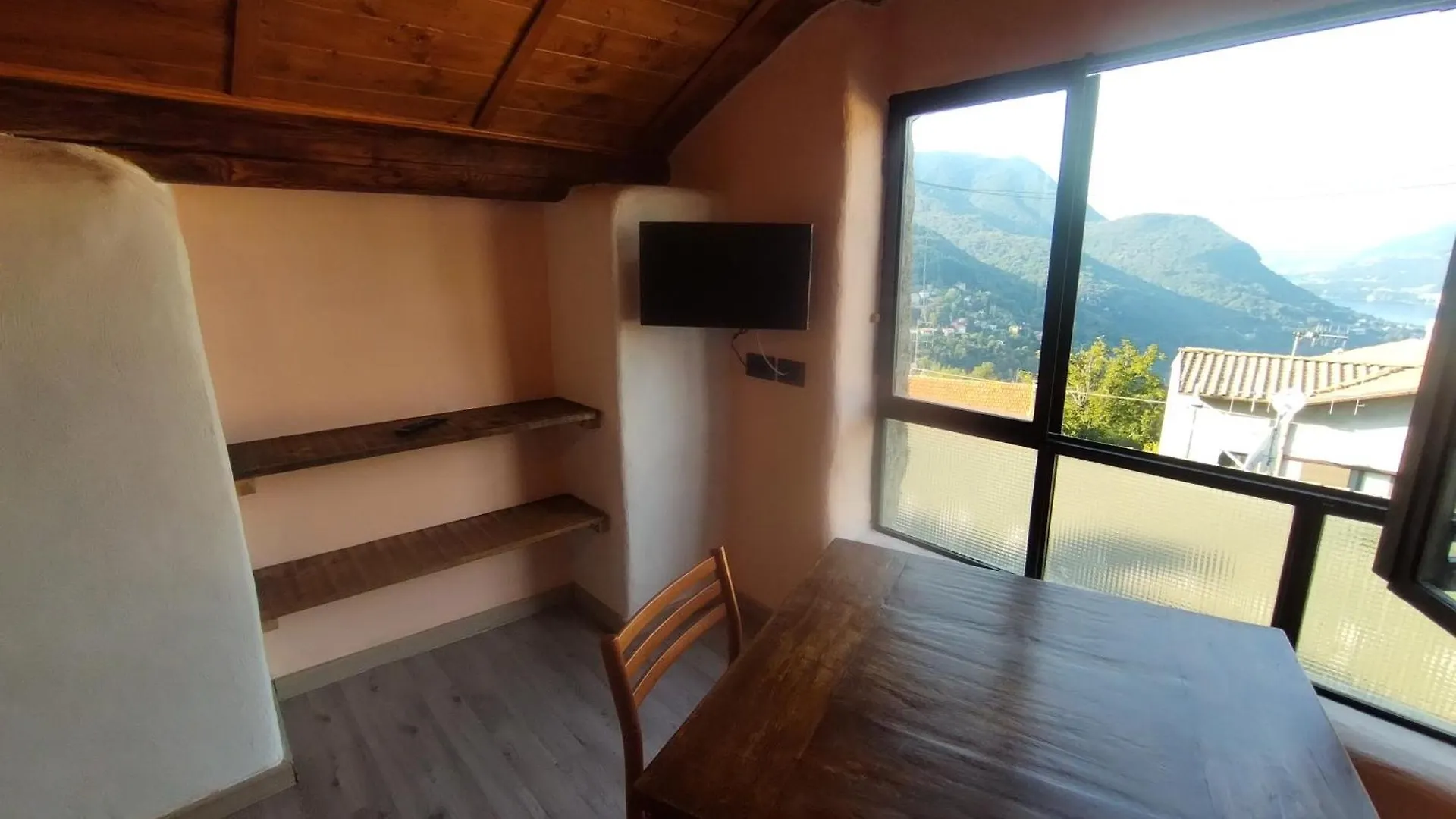 Casa Tarcisio Bed & Breakfast Faggeto Lario