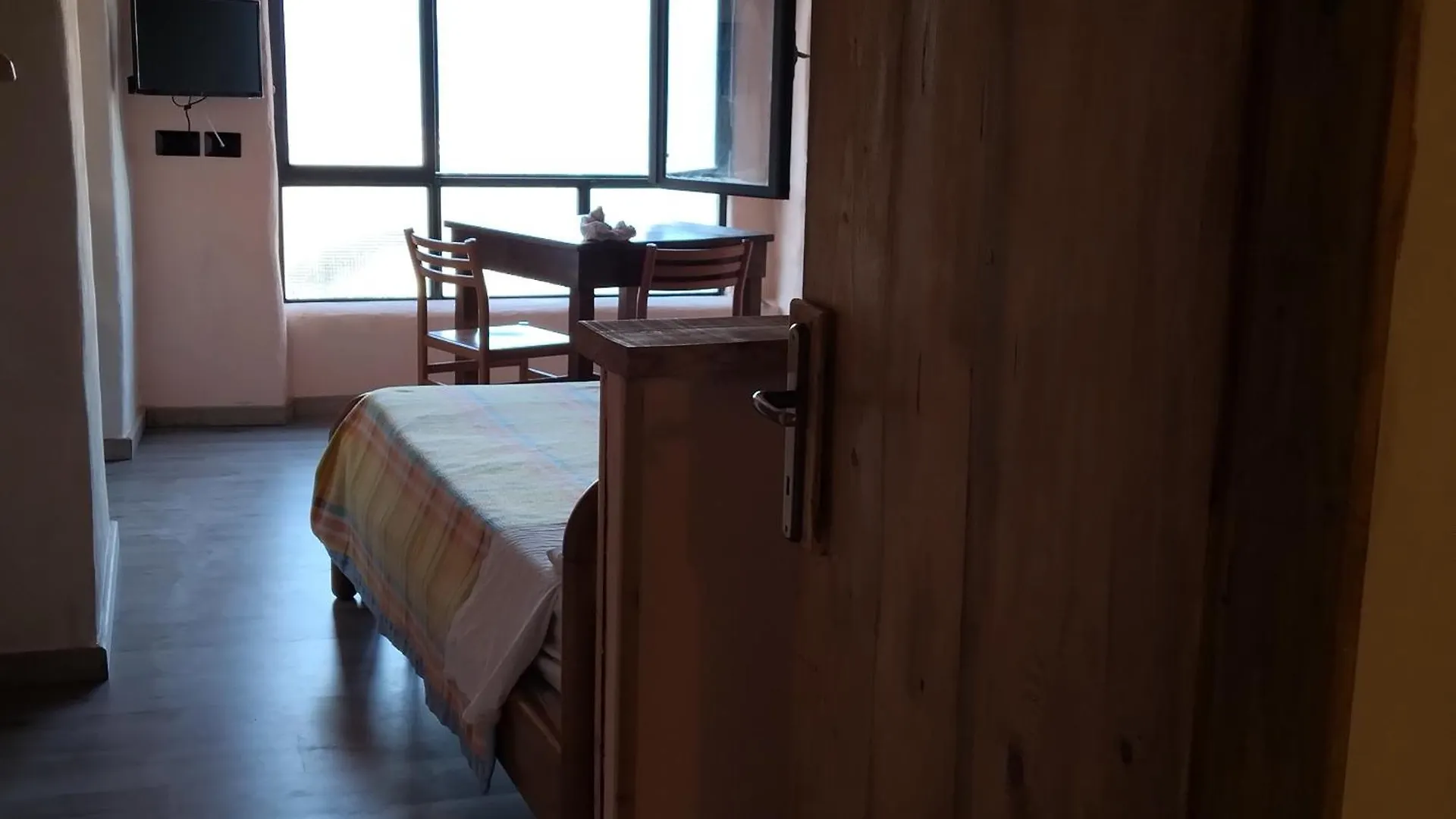 Casa Tarcisio Bed & Breakfast Faggeto Lario 0*,  Italy